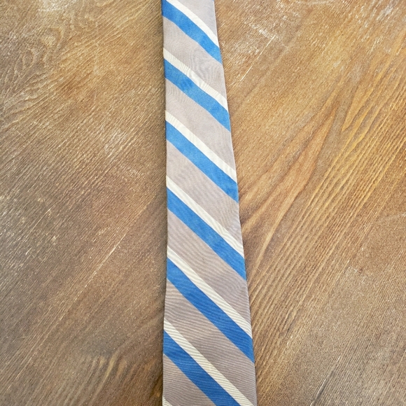 100% Italian Silk Harbour Club tie - Picture 2 of 3